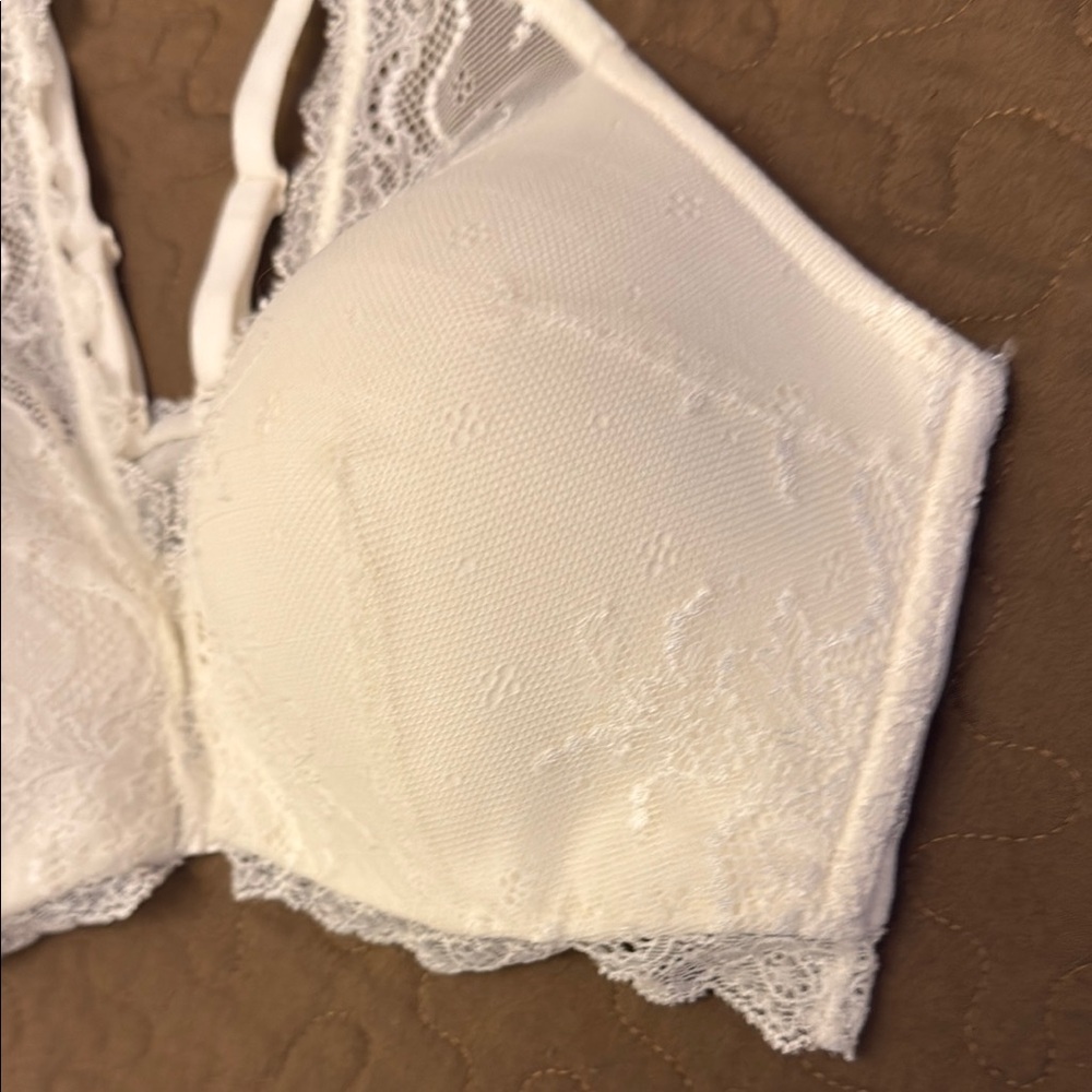 SPANX White Lace Front-Close Bralette - Picture 3 of 6